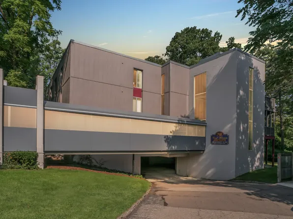 712 W Huron St APT 203, Ann Arbor, MI 48103