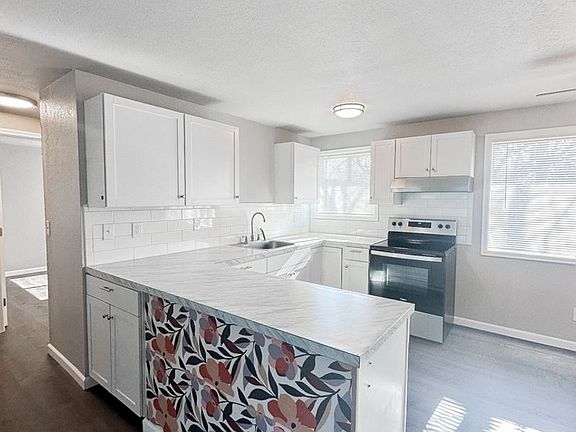 4th image of 180 Garland Way N APT 10
