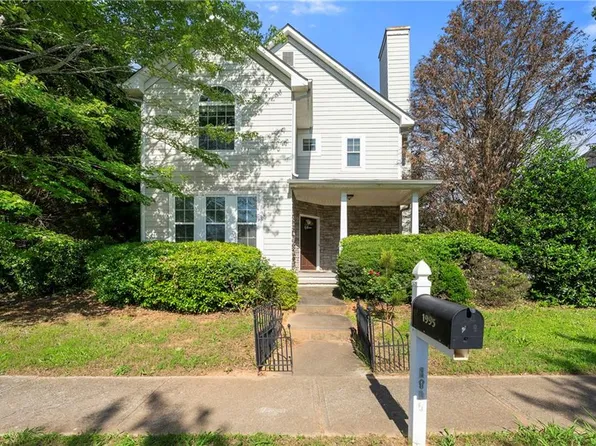 1995 Liberty Hts, Fairburn, GA 30213