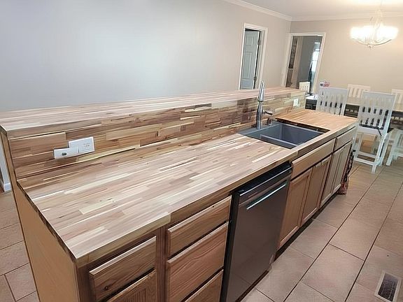 5th image of 1608 Fords Way