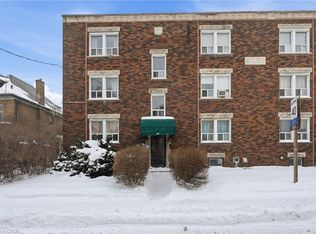 97 Connaught Ave S #10, Hamilton, ON L8M 3C4