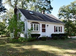 63 Taunton St, Lakeville, MA 02347
