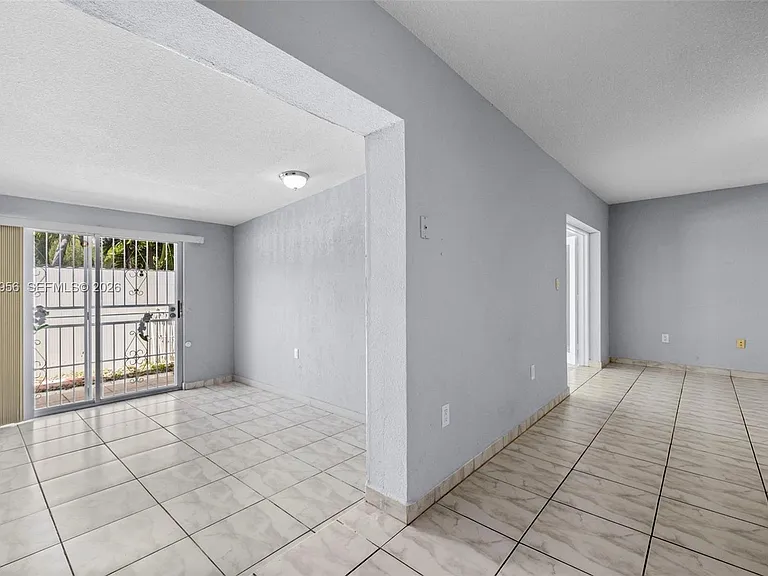 2028 SW 103rd Ct — Photo 10