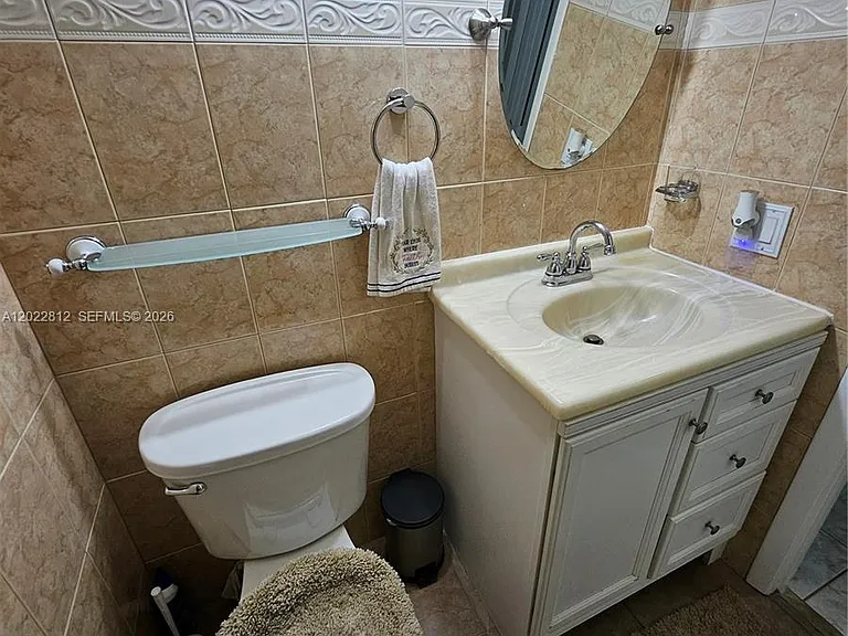 212 Lake Pointe Dr #113 — Photo 39