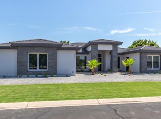 8943 W Country Club Trl, Peoria, AZ 85383