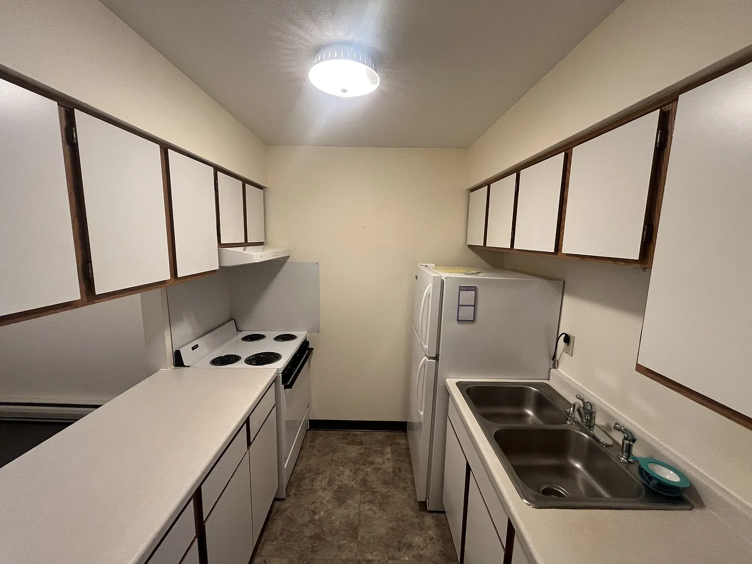 312 W Broadway St — Photo 3