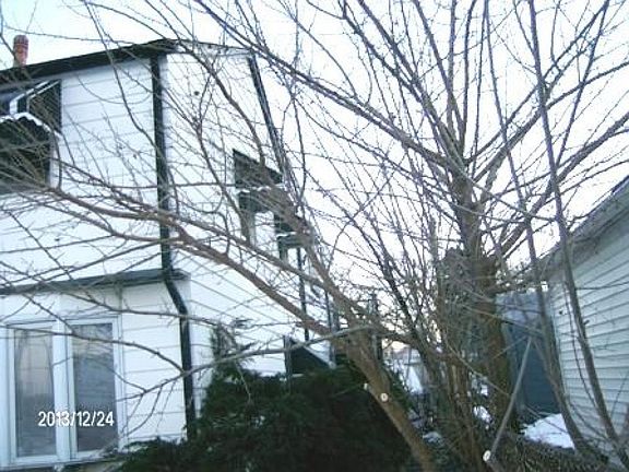 2nd image of 1708 Armitage Ave