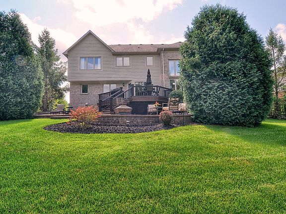 4th image of 55573 Parkview Dr