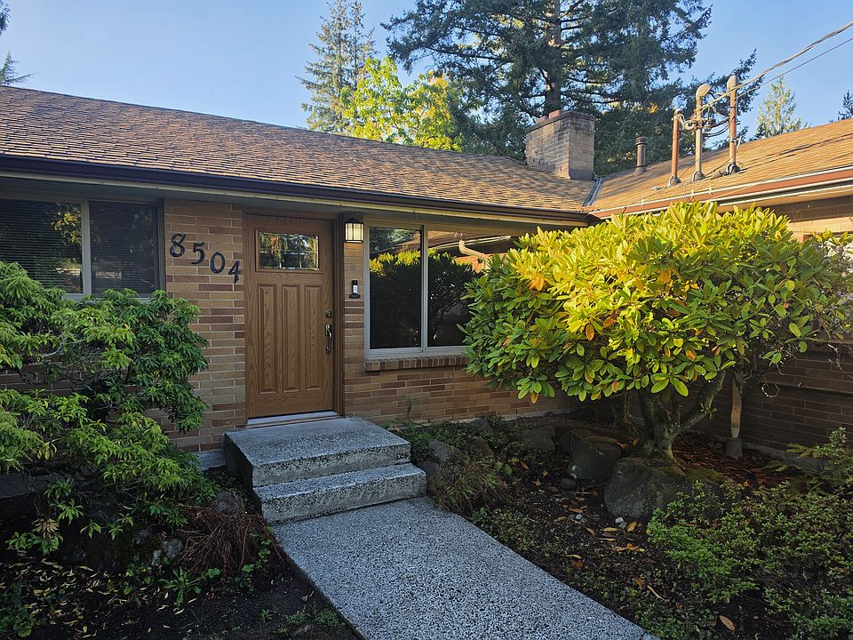 1st image of 8504 Maple Ln