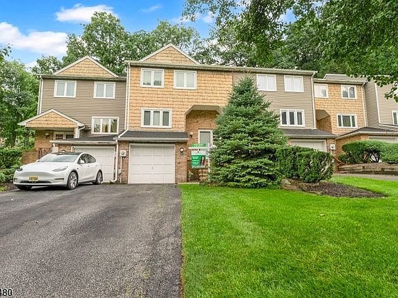 4th image of 207 Patriots Rd