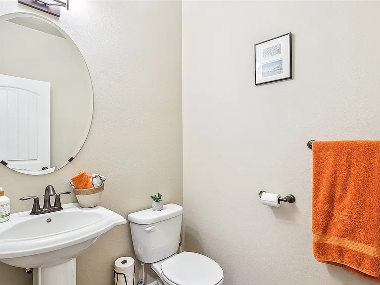 4117 Jude Ct NE — Photo 20