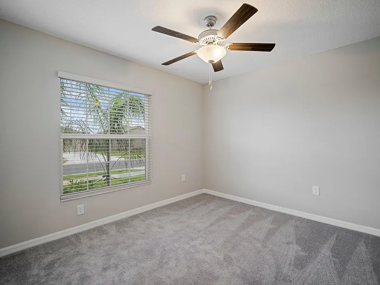 5442 Blue Azure Dr — Photo 28