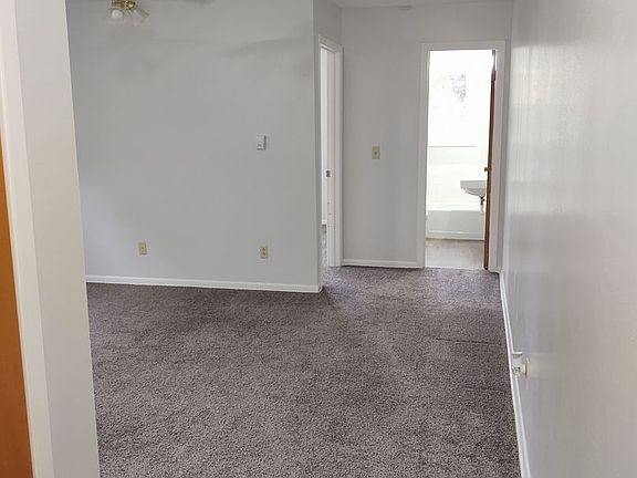 5th image of 413 S 2nd St #5
