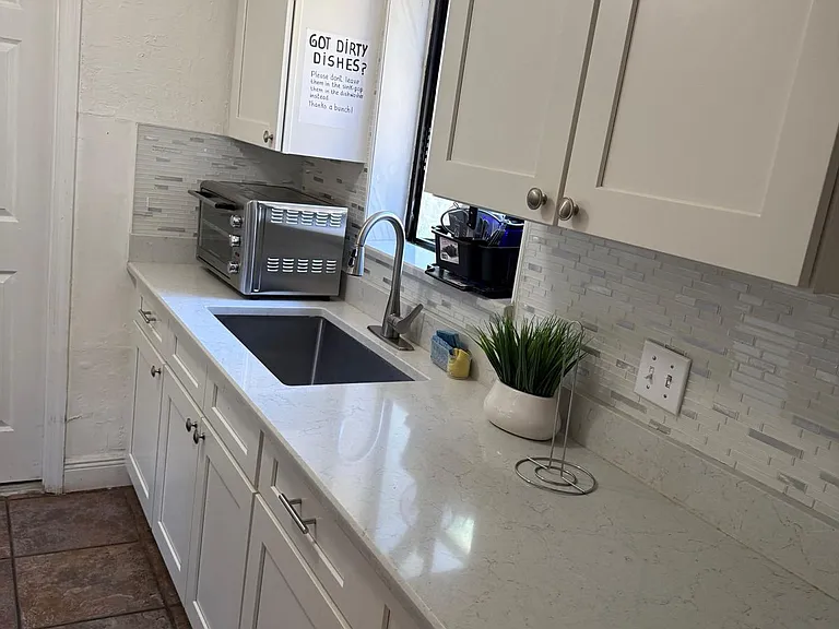 7334 Filbert Ln — Photo 9