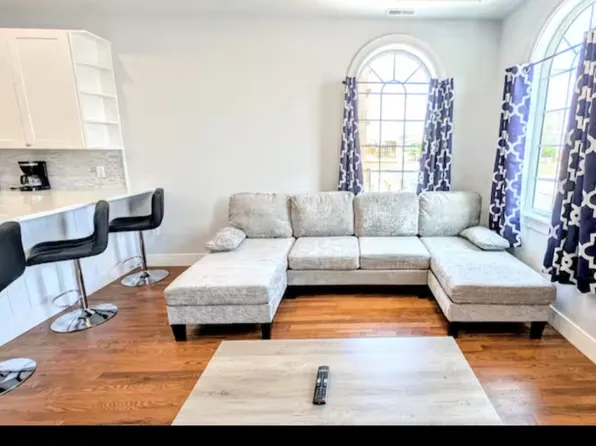 5217 Ventnor Ave #A, Ventnor City, NJ 08406