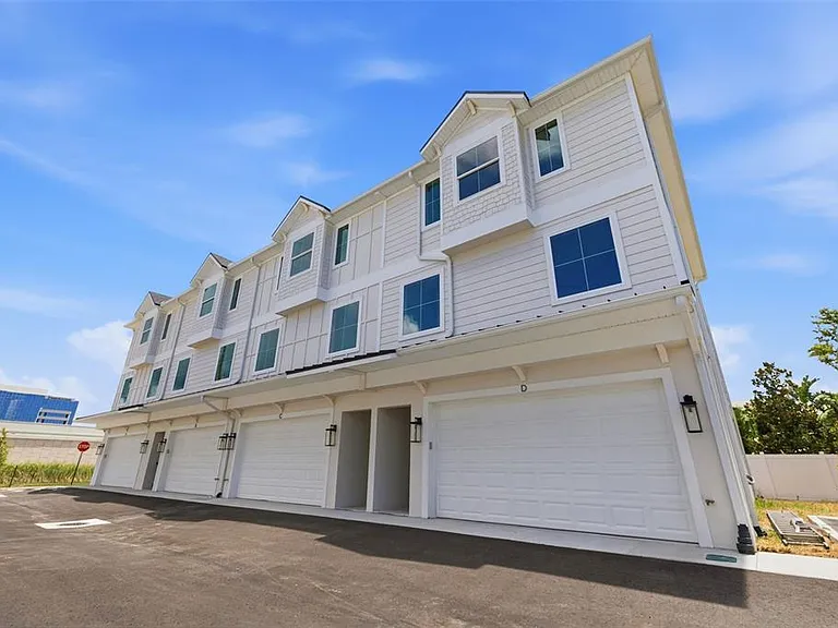 4208 W Carmen St #D — Photo 36