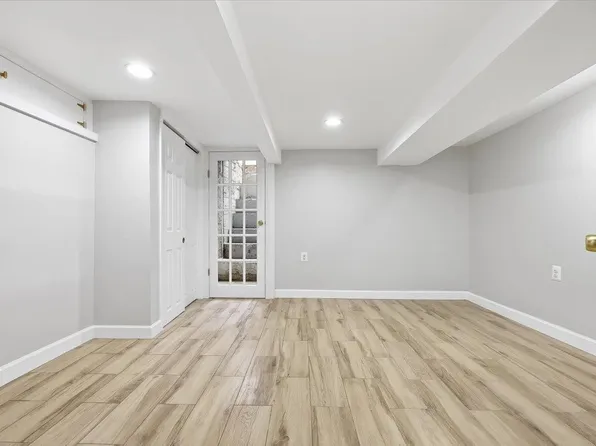 85 Stuyvesant Avenue image 11 of 18