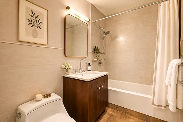Bathroom, photo 1