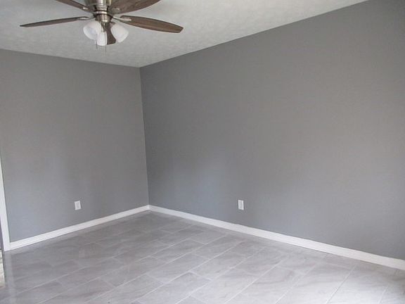 4th image of 1218 Vesper Dr