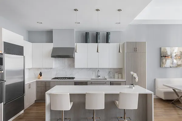 Sold by Compass | media 3