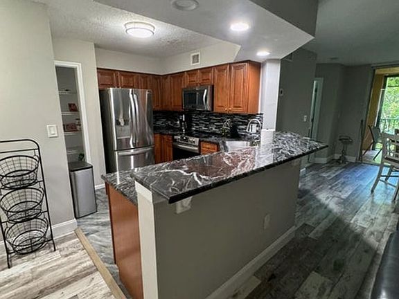 2nd image of 300 Scotia Dr APT 202