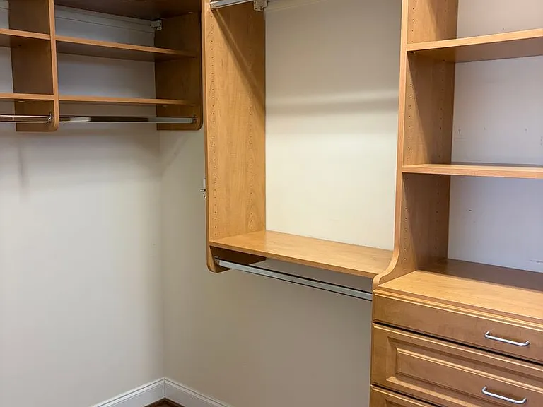 125 Gramercy Ct — Photo 25