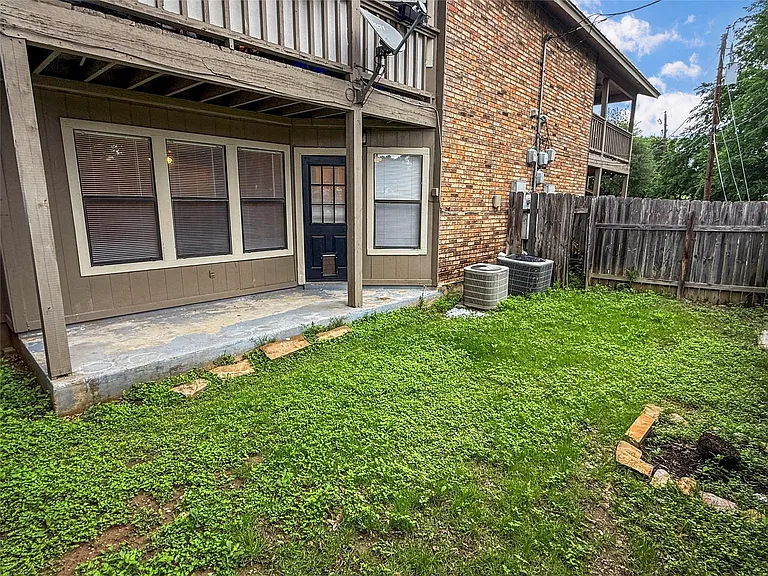 409 Rawhide Loop — Photo 12