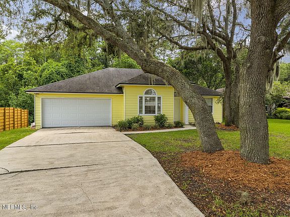 2nd image of 1634 CRABAPPLE COVE Court N
