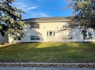 1350 Meadow Ln UNIT 2, Waterloo, IA 50701