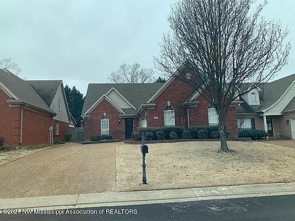 2nd image of 2661 Mariah Ln