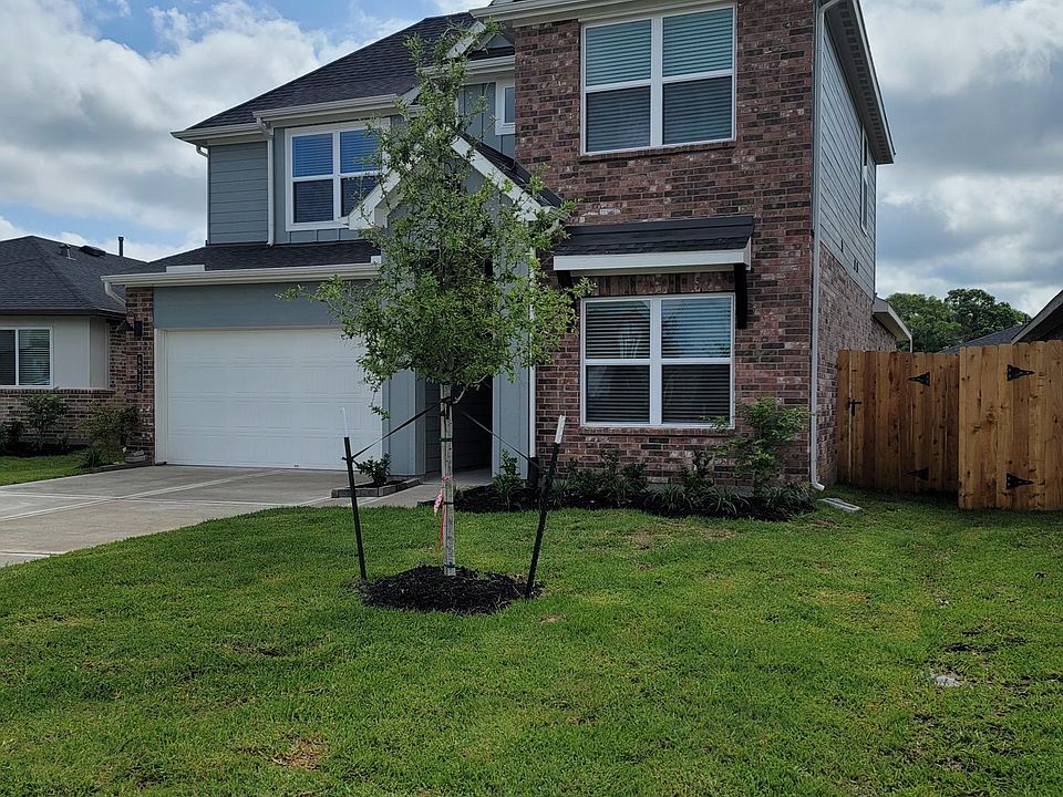 1st image of 4915 Pine Haven Ln