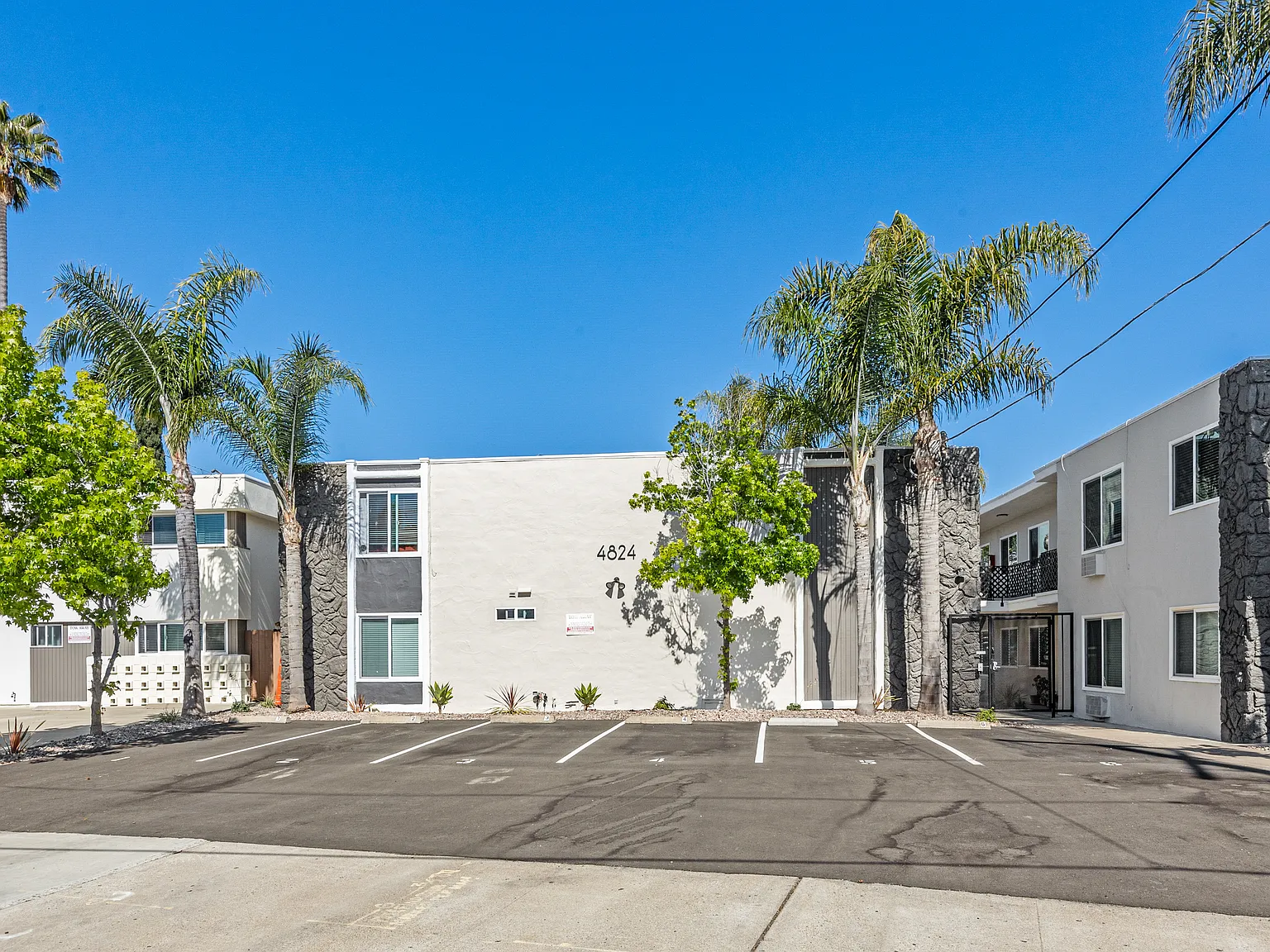 1 bed, $2,195 — Photo 3