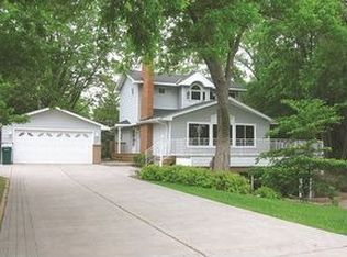 1453 Birch Lake Blvd N, White Bear Lake, MN 55110