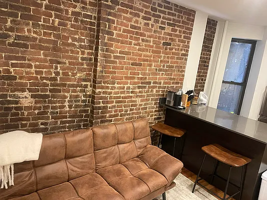 Rented by NorthStar REG LLC | media 27