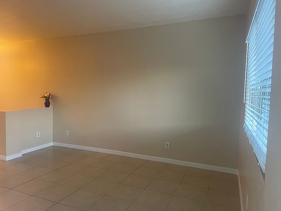 5th image of 2833 N Estrella Ave APT 1