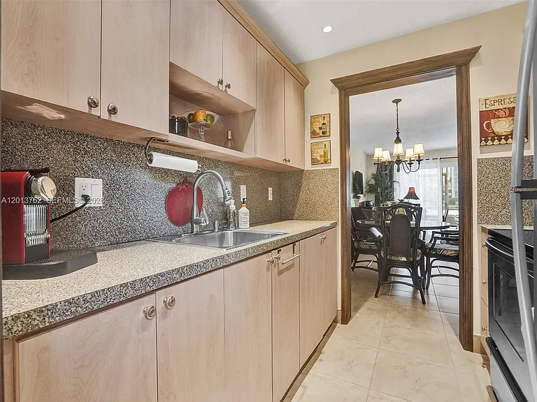 2600 Diana Dr #105 — Photo 14