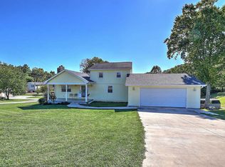 3809 Needham Dr, Kingsport, TN 37664