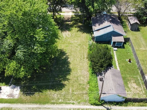 2206 S Mulberry St, Muncie, IN 47302