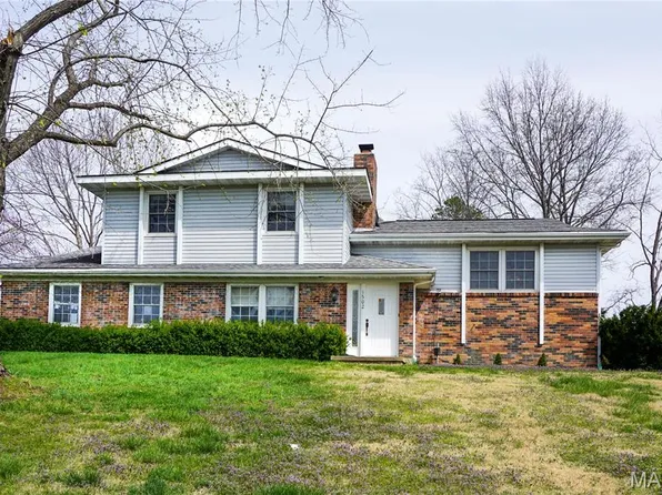 1502 Independence Rd, Rolla, MO 65401