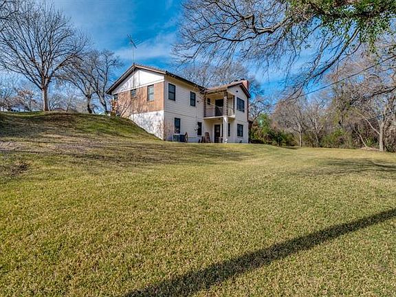 5th image of 107 Townes Dr