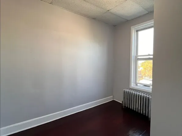 90 Lake Street image 6 of 9