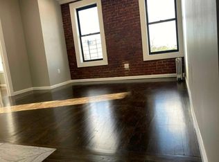 382 E 197th St #25, Bronx, NY 10458