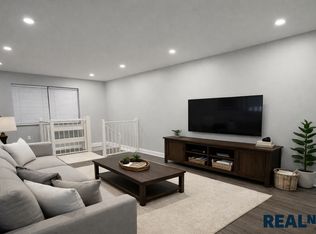 140-71 Burden Cres #1A, Jamaica, NY 11435