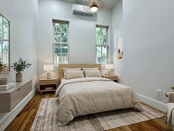 4th image of 176 Utica Ave #1B
