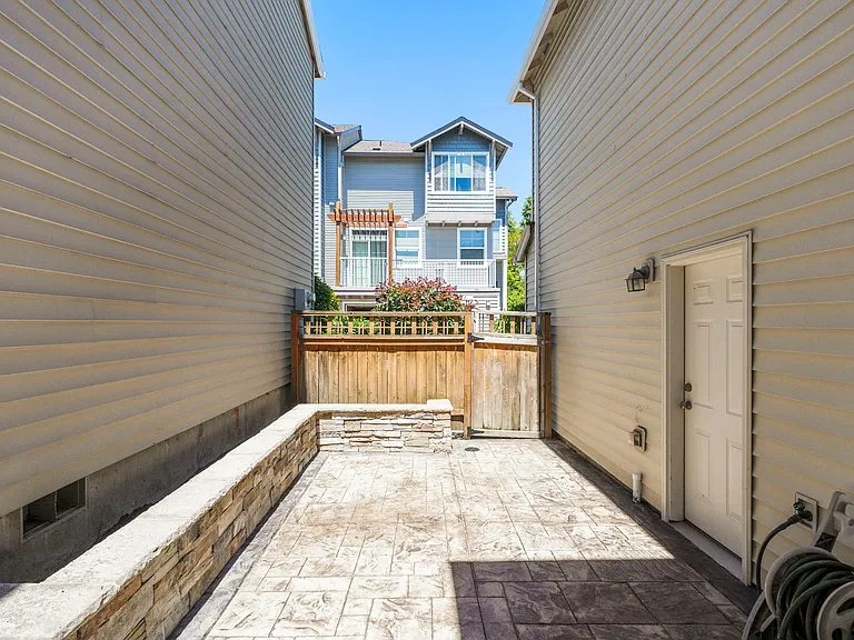 10373 NE Okanogan St — Photo 25