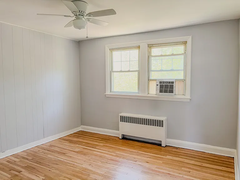 1031 E Lake Ave — Photo 10