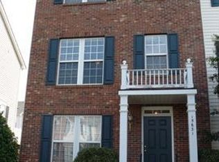 15631 Sir Charles Pl, Charlotte, NC 28277