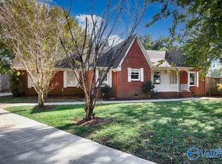 104 NW Lindsey Ln, Hazel Green, AL 35750