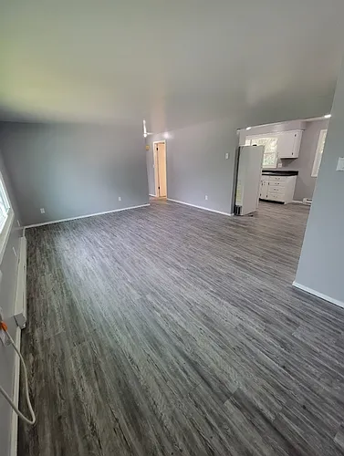 1611 Freedom Rd Photo 1