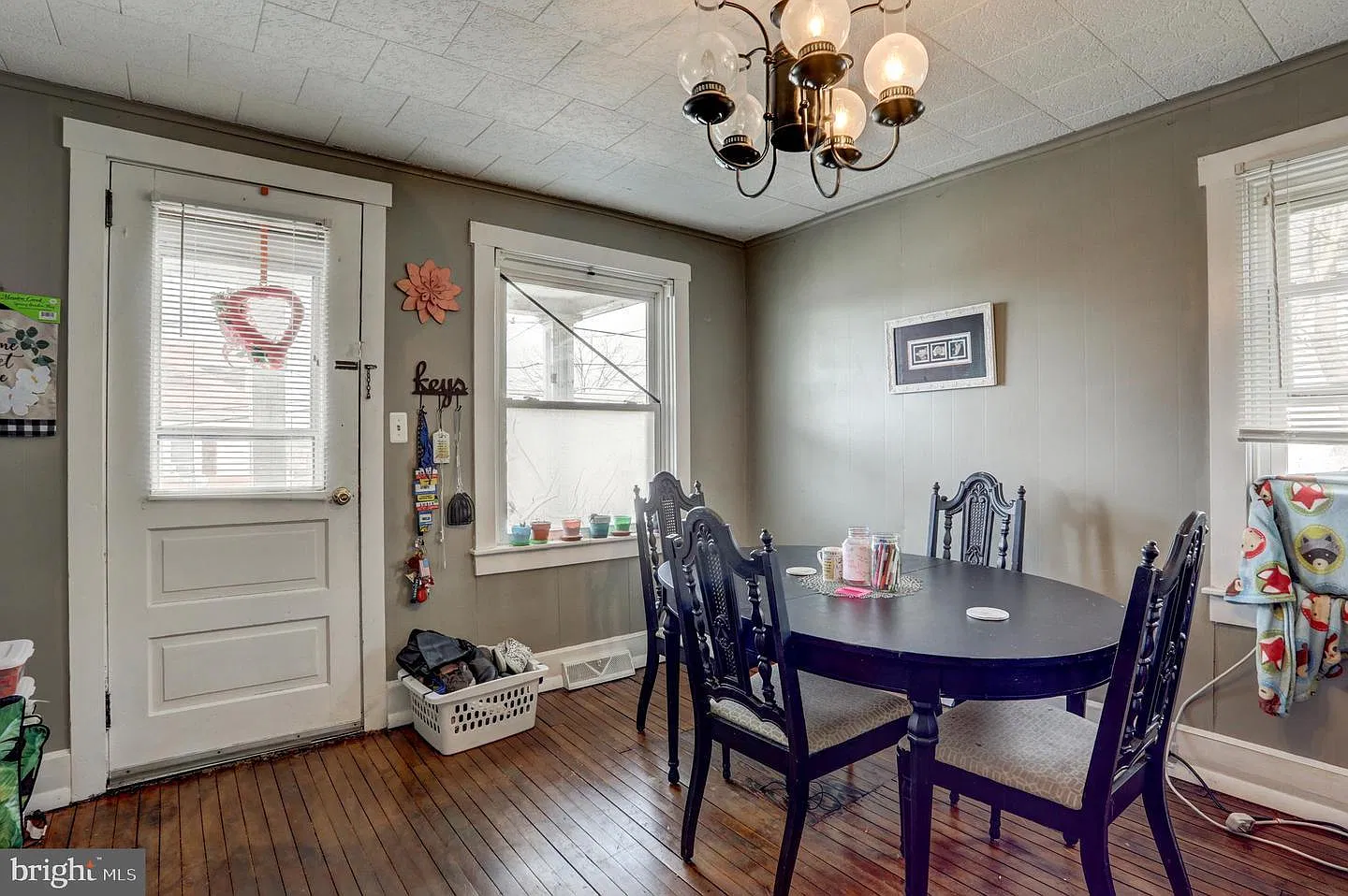 36 S Maple St - 1 — Photo 3